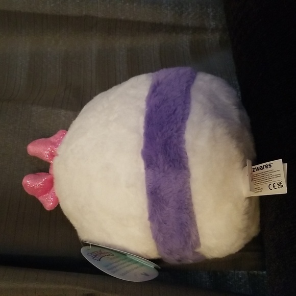 Squishmallows Daisy Duck Disney Fuzzamallow - Picture 4 of 4